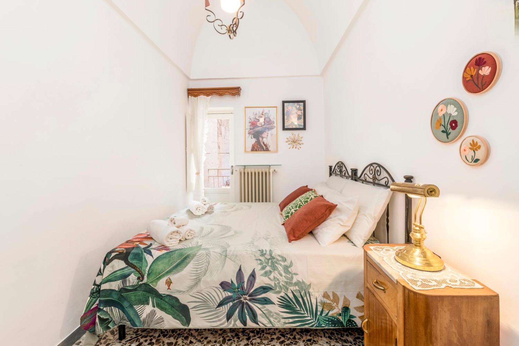 Nonna Nella Casa In Centro Apartment Ostuni Bagian luar foto